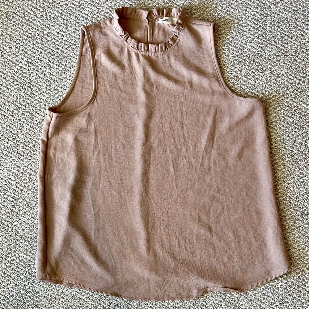 Rielle Sleeveless, Light Tan Blouse w/ Ruffle Collar, size L